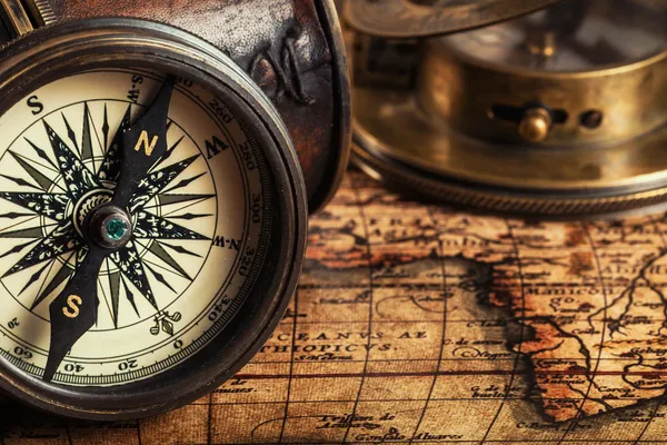 Námořní kompas
